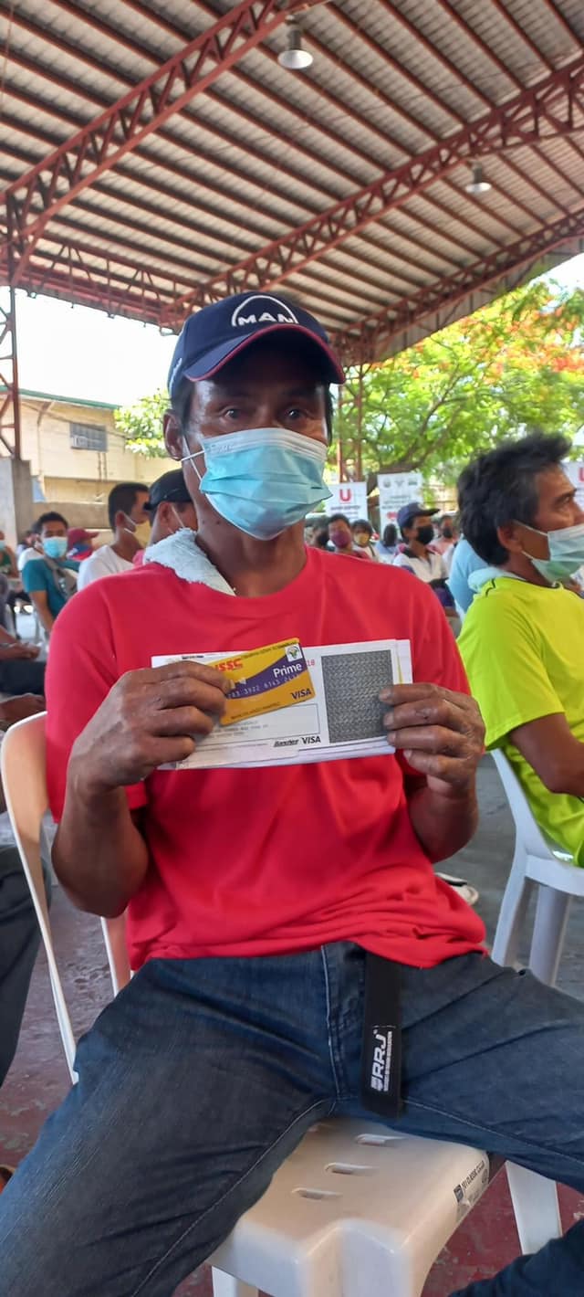 DA distributes... - Department of Agriculture - Ilocos Region