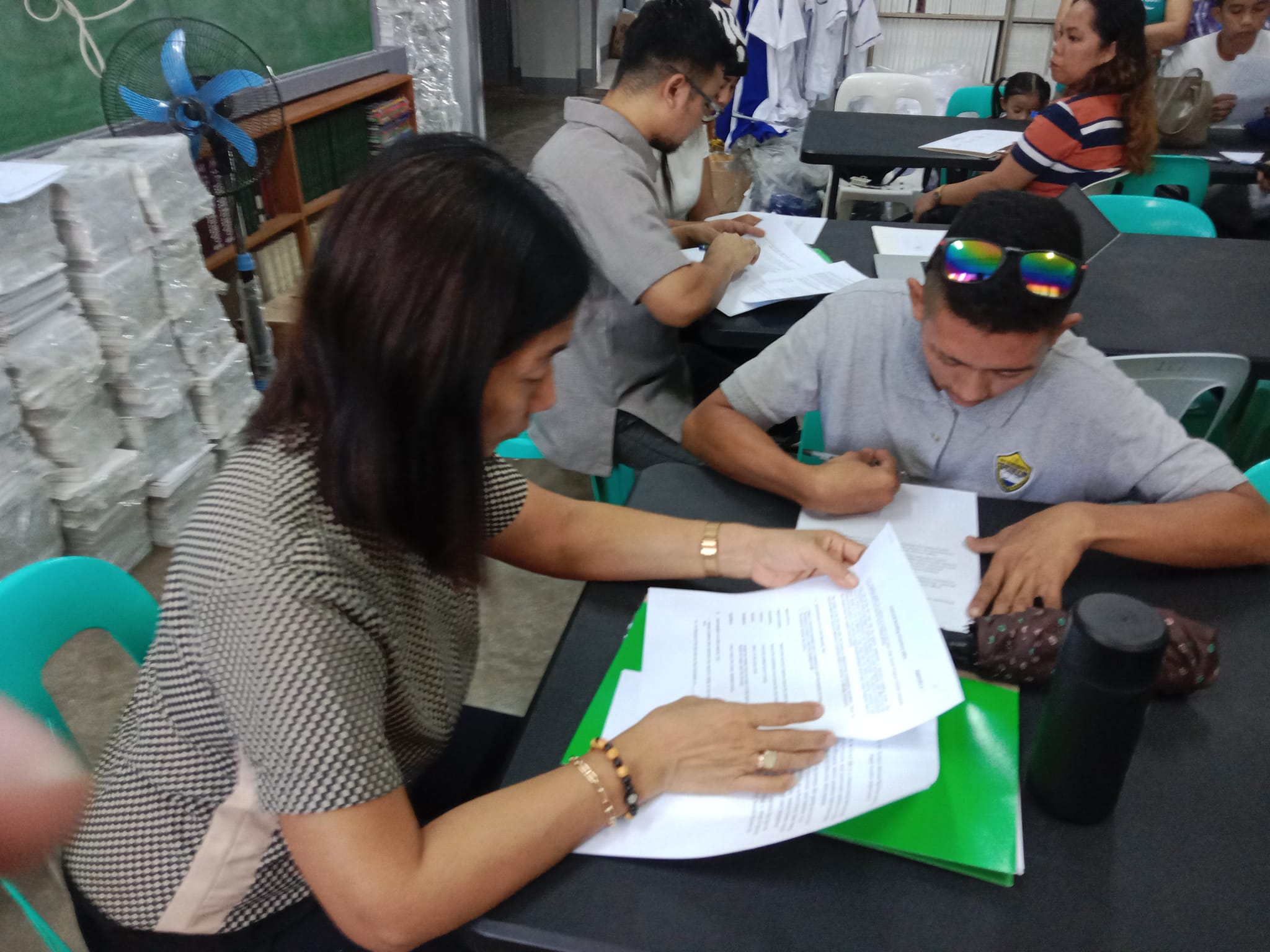 Education For All. Ito ang layunin ng Open High School Program. Nitong ...