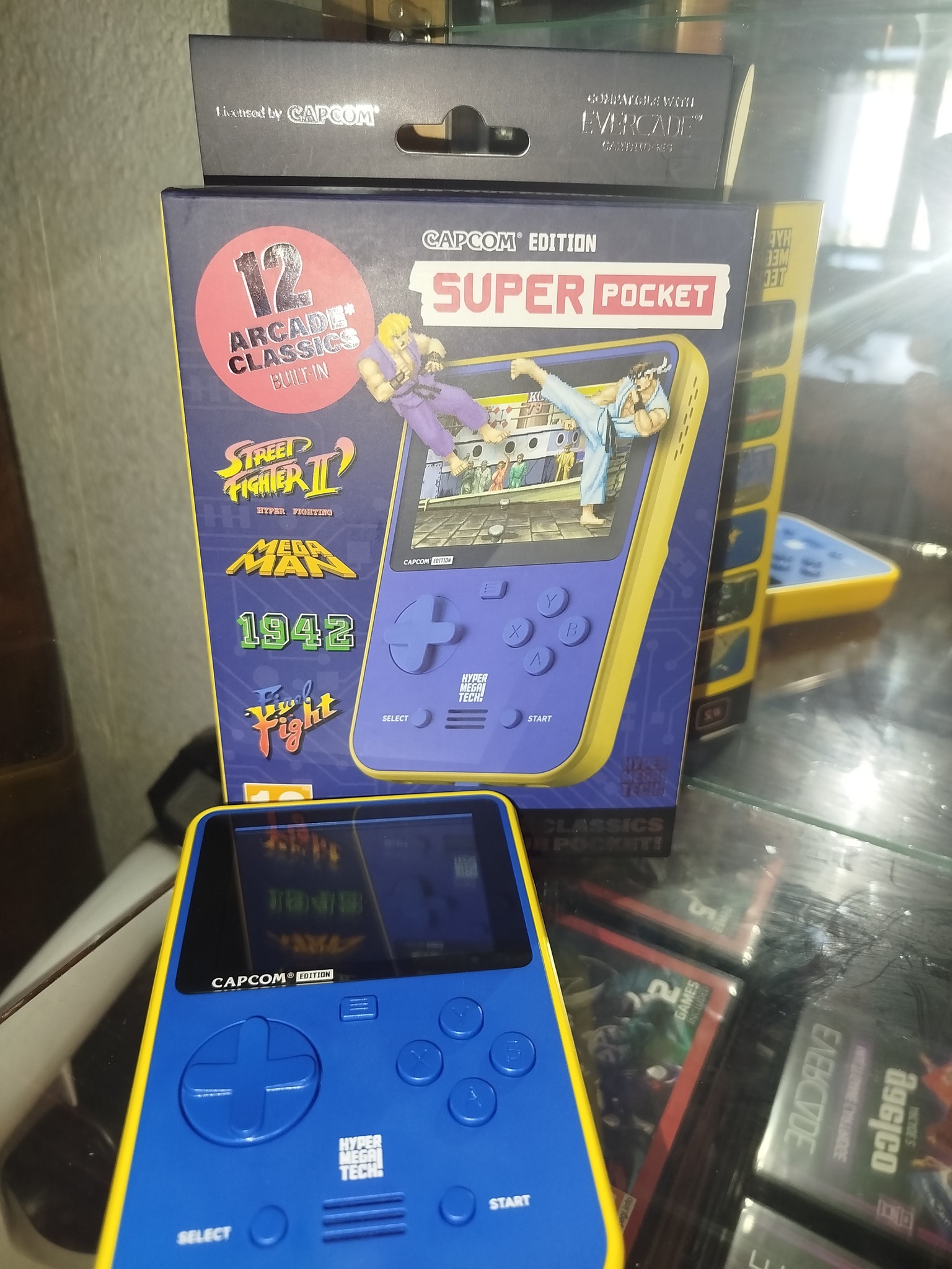 Super pockets (work with evercade) and a turbo tap