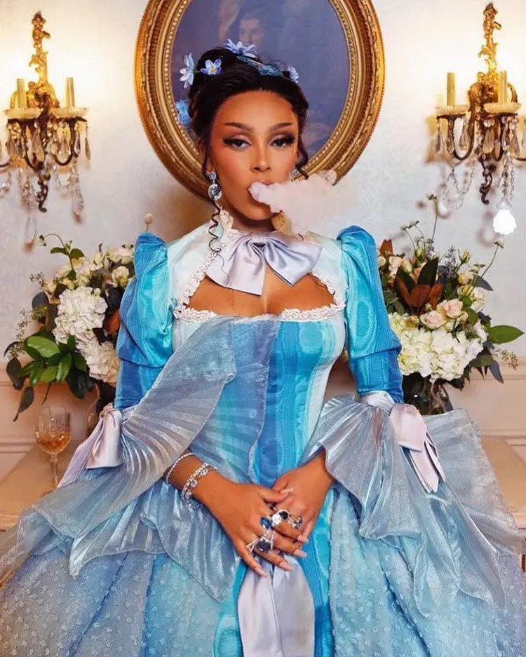 doja blue dress Cat at Met Gala today 🤎 collections:sale MANGO Asymmetrical Satin Dress Waist:36