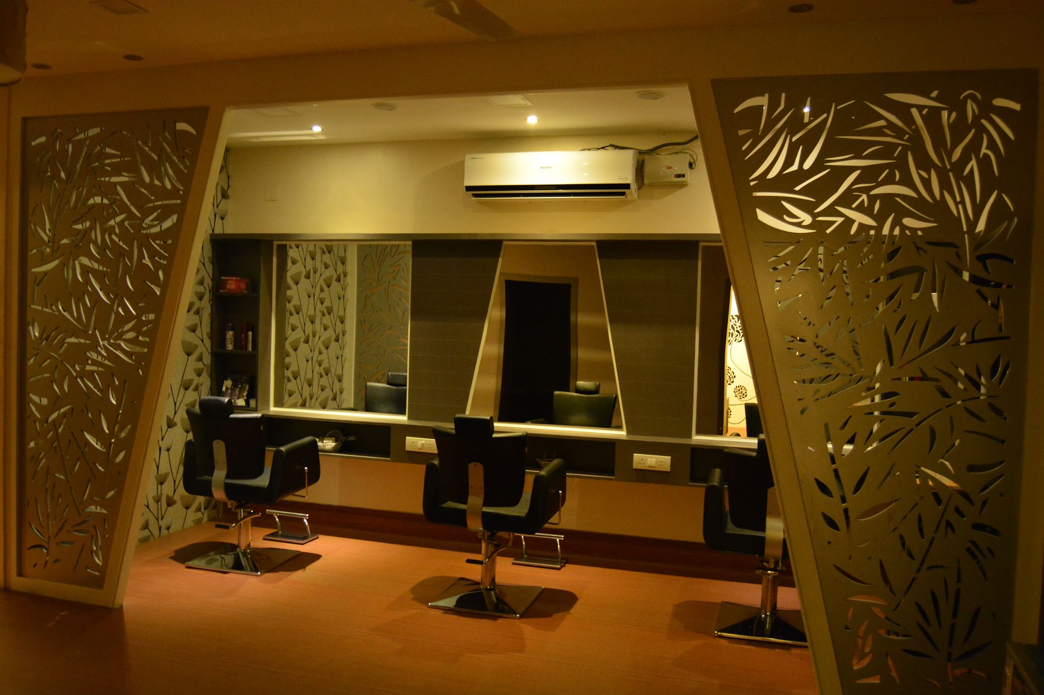 RITZ SALON
