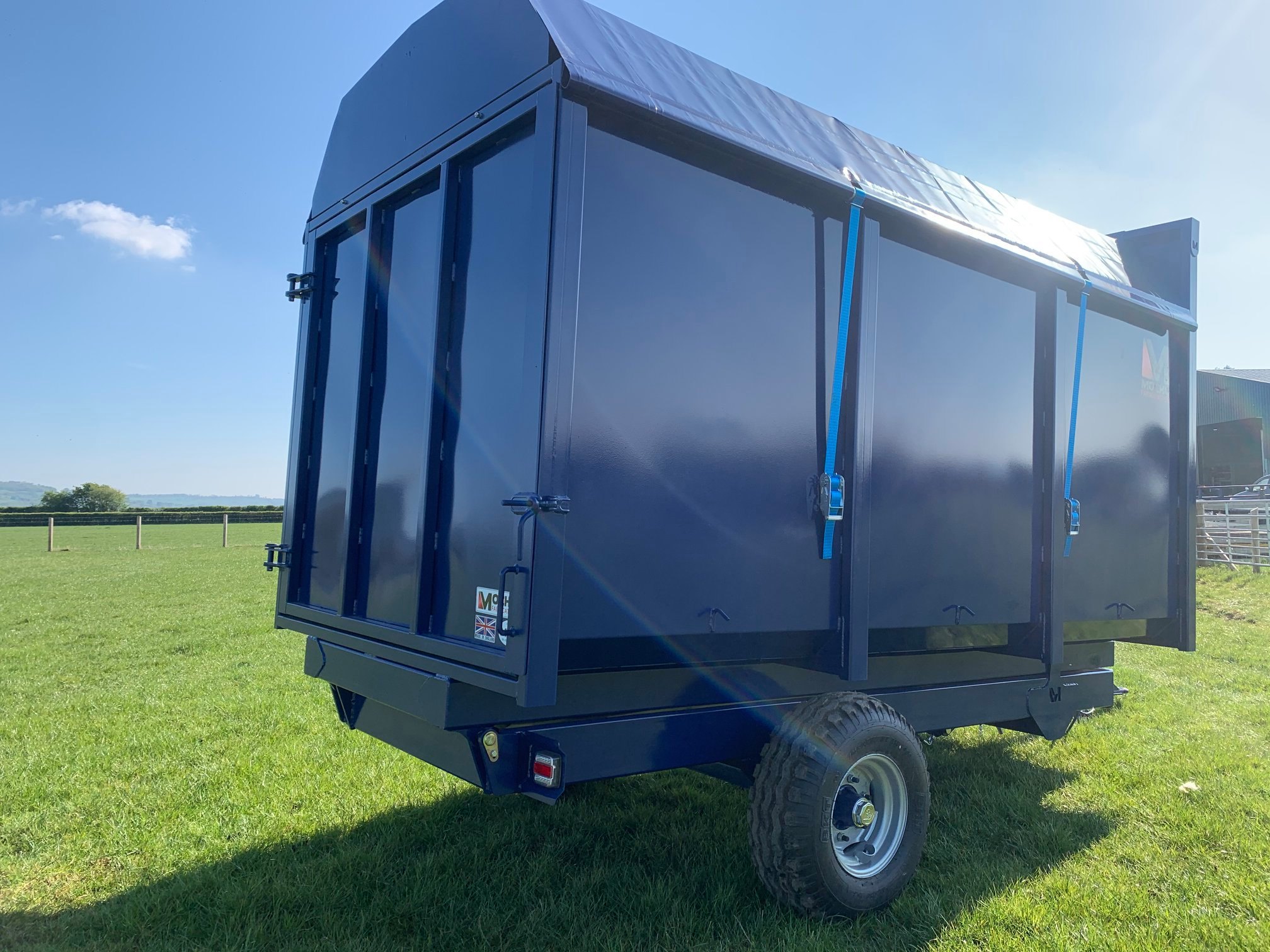 This 6 tonne horse muck trailer... - Mocho Fabrication | Facebook