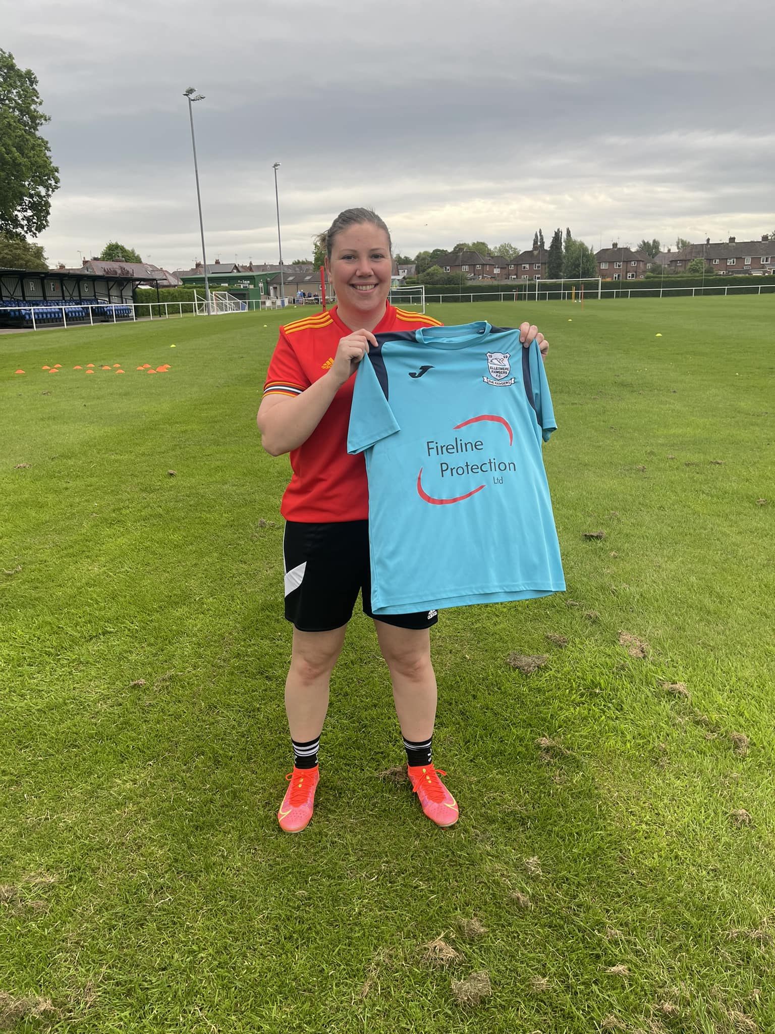 🔵🟡PLAYER... - Ellesmere Rangers Ladies Football Club | Facebook