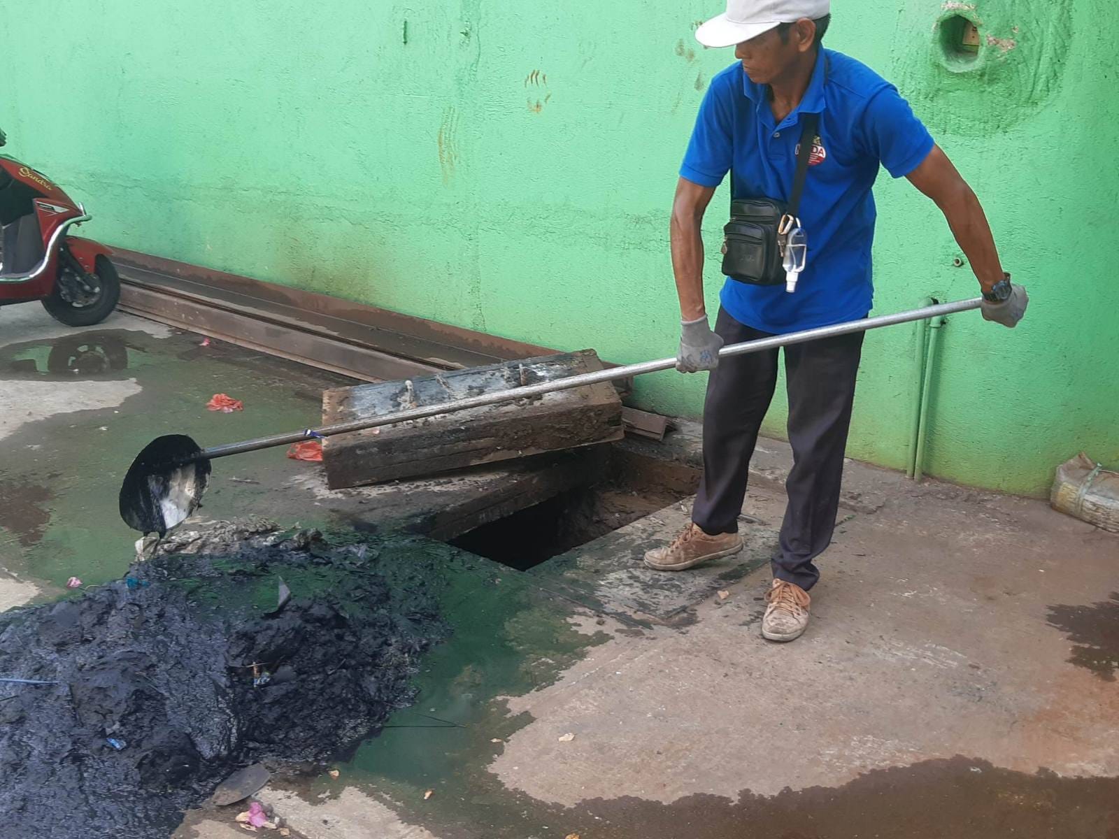 MMDA - Kahit dry season, walang patid ang declogging... | Facebook
