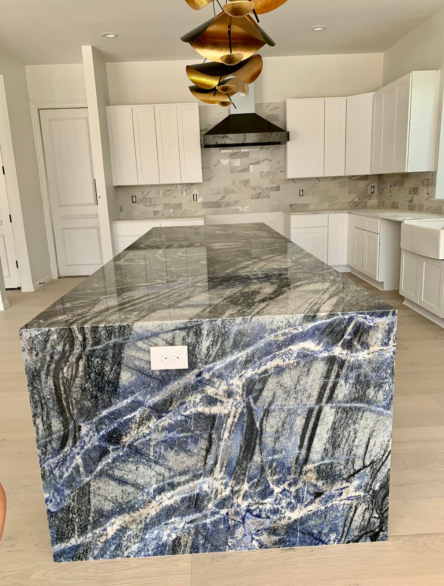 A Martinez Granite, Marble & Countertops