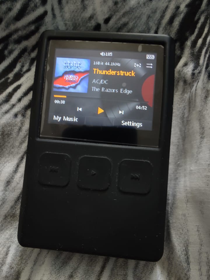 Ibasso DX90 gets a new screen protector