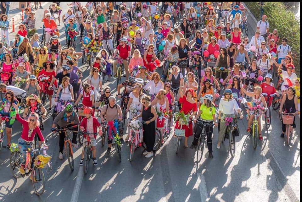 Freiburg Fancy Women Bike... - Freiburg Fancy Women Bike Ride