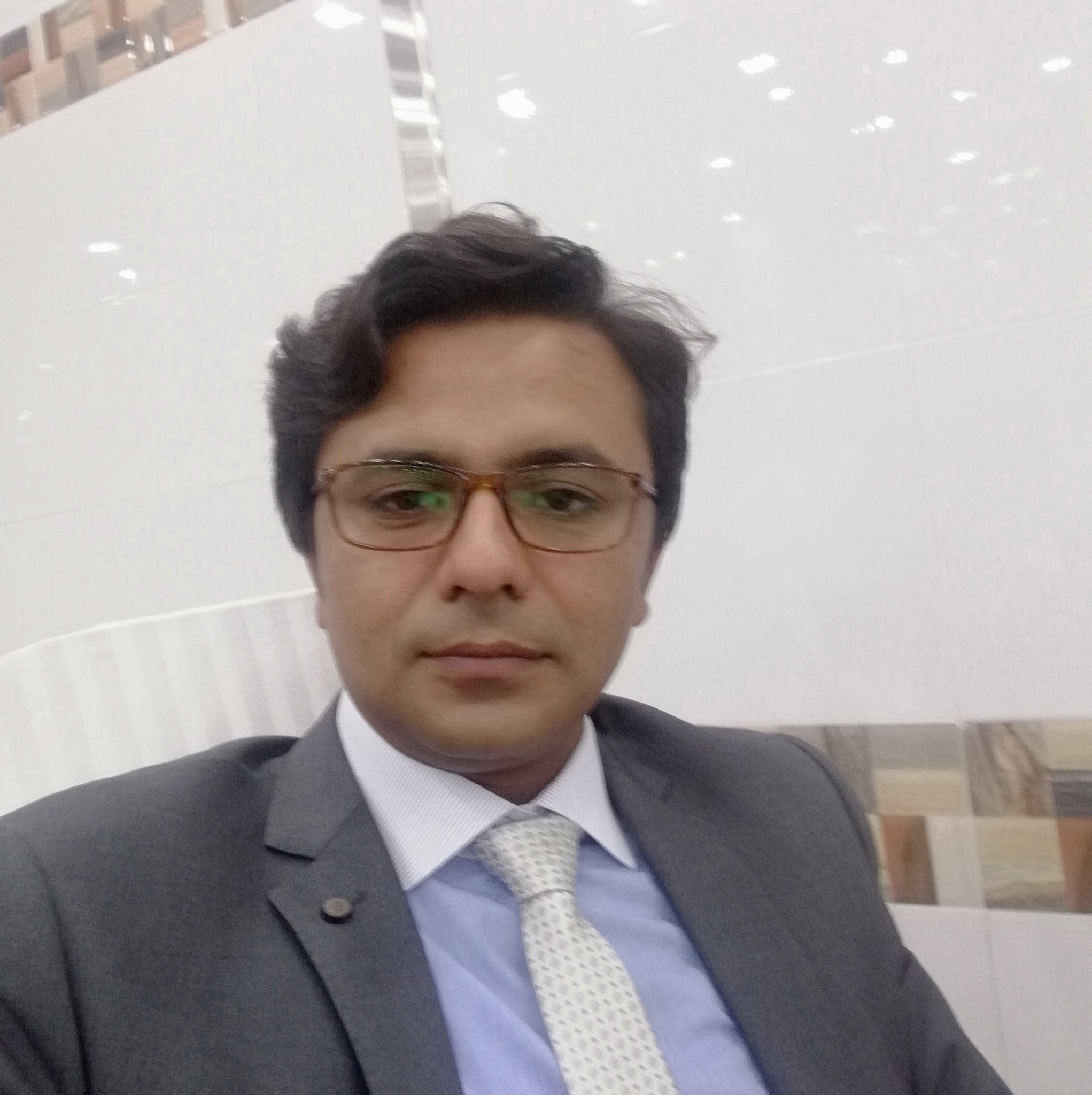 Tariq Nazir Adv