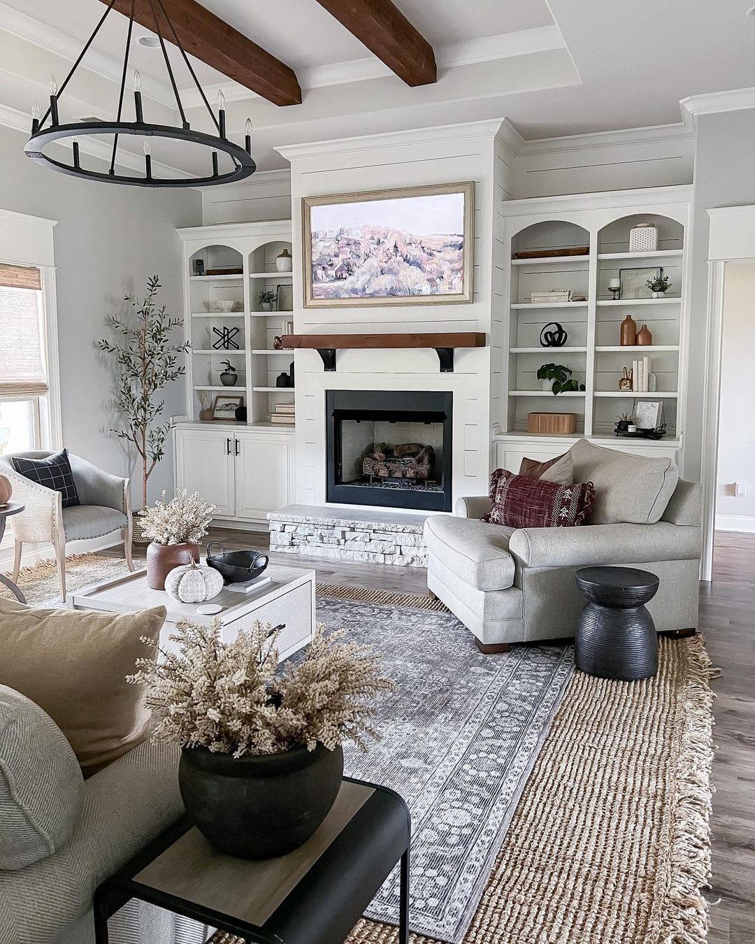 The Farmhouse Life - Beautiful farmhouse livingroom, loving the shiplap ...