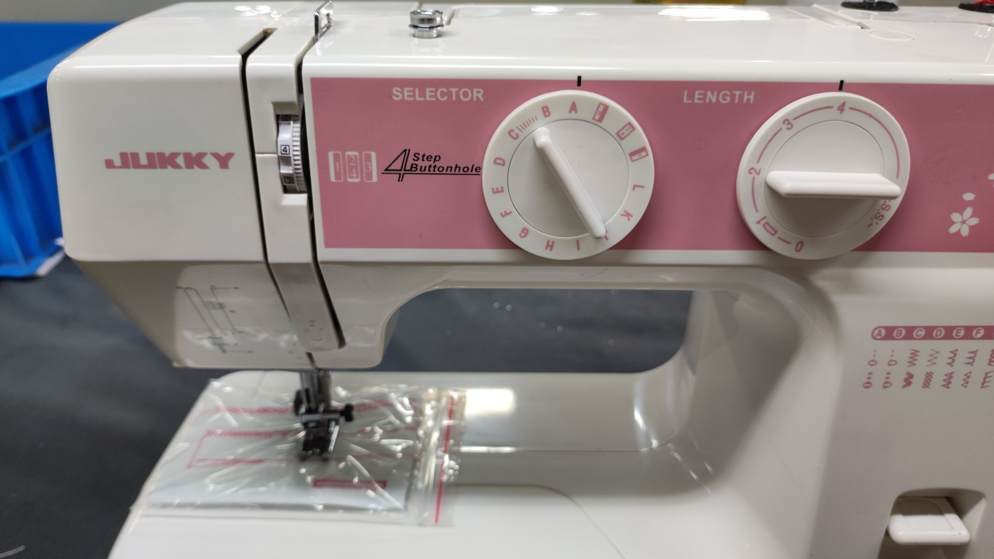 Singer fitline 6200 japnese sewing machine Simple stitch peko