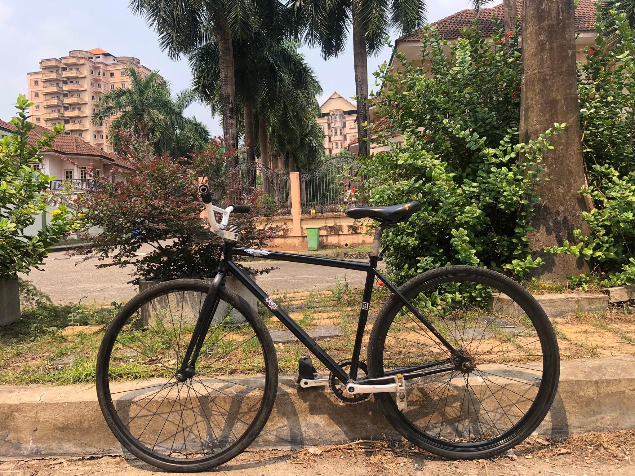 Fuji Venom FGFS frame and wheelset for sale