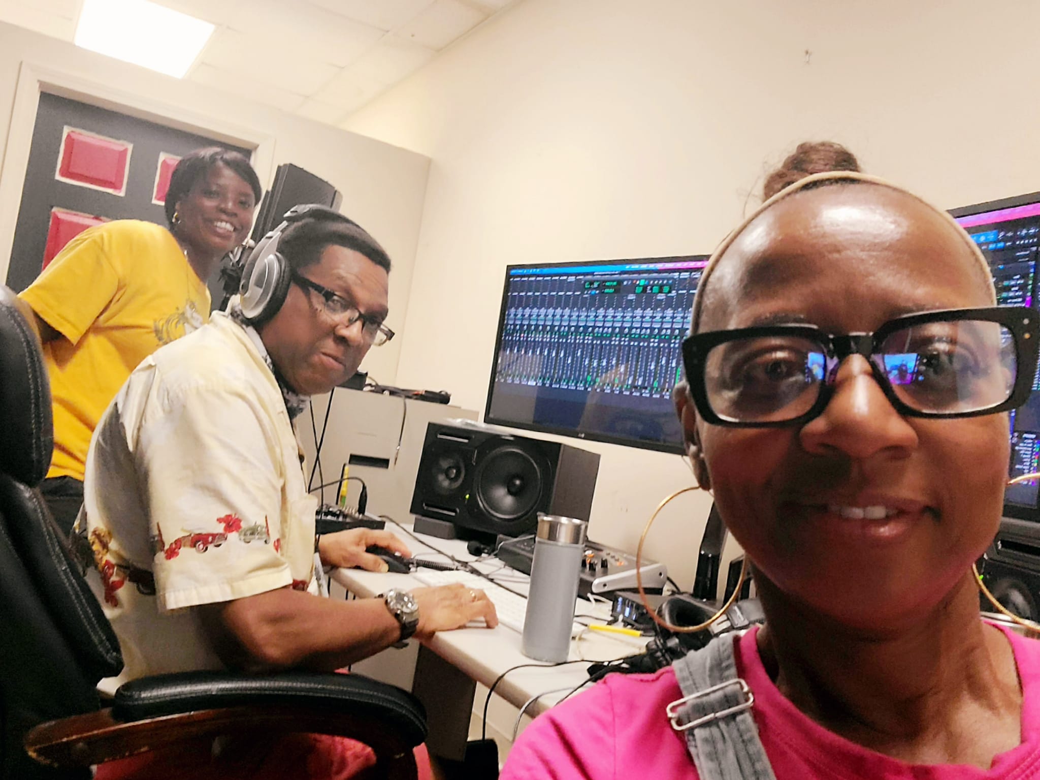 Flo Logan - On the grind with Chas, Production Mgr for...