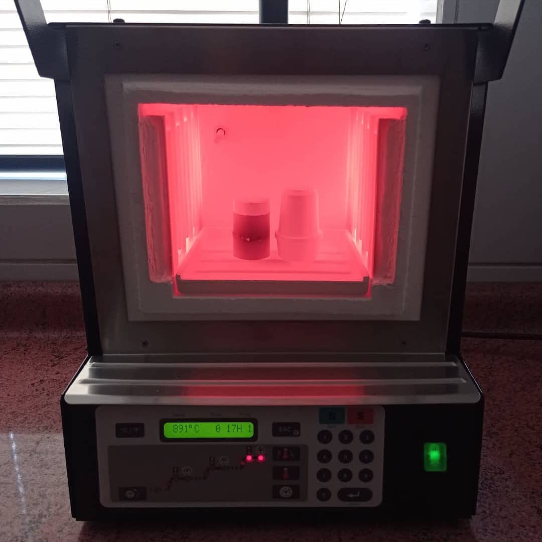 Vassoi Per Forno Da Laboratorio Dentsply-Ney Vulcan 3-1750 A-1750, Usati Ma In Buone Condizioni