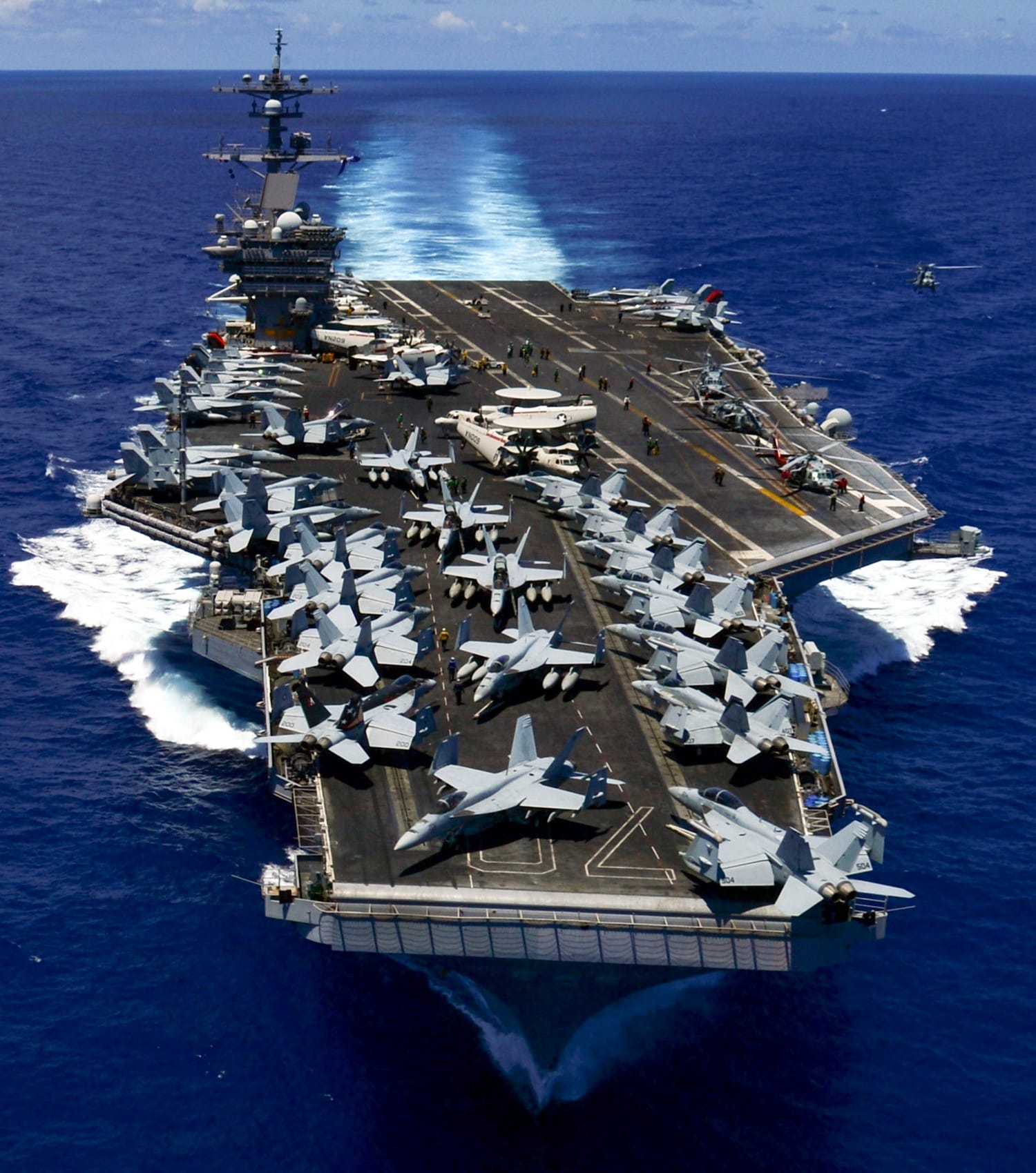 USS Carl Vinson CVN-70 veteran displays vispermare