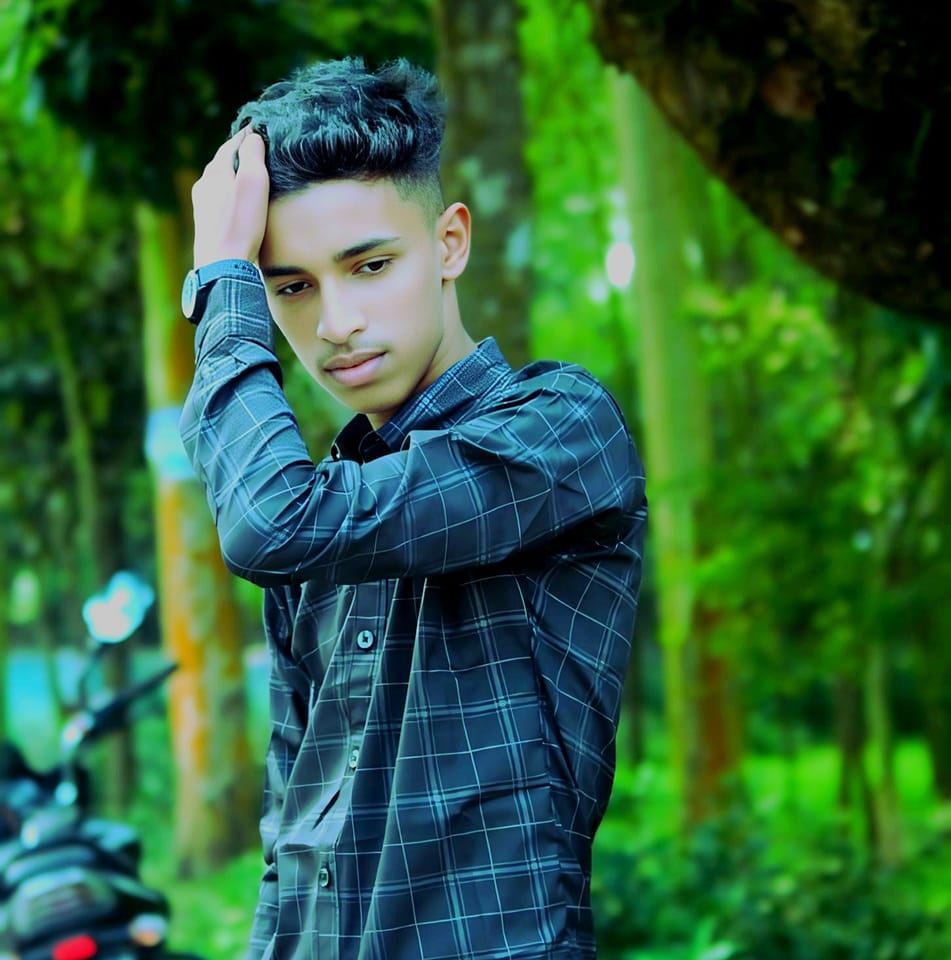 চলো এগিয়ে যায়