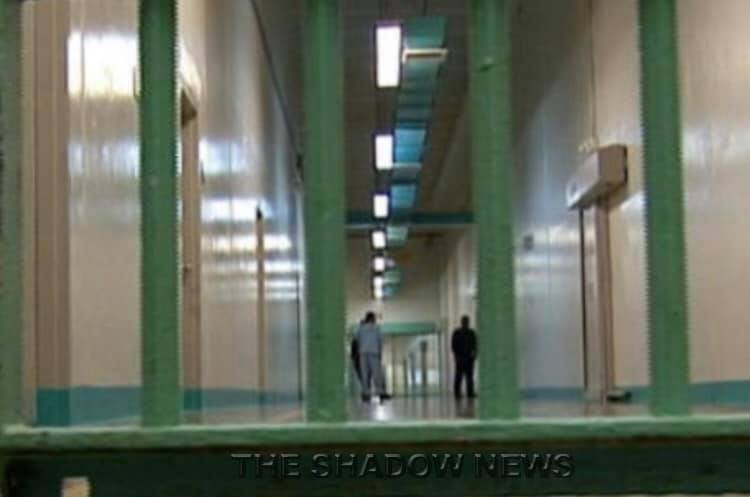 The Shadow News - DOS MUERTES DE CONFINADOS EN MENOS DE 24... | Facebook
