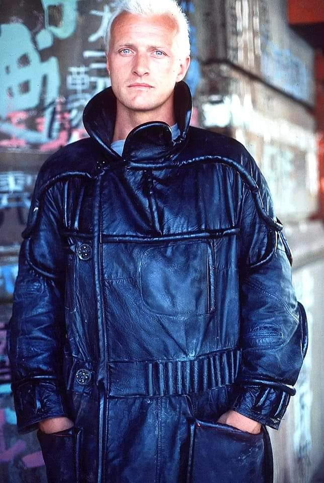 Last surviving Rutger Hauer hand from the production of Blade Runner!