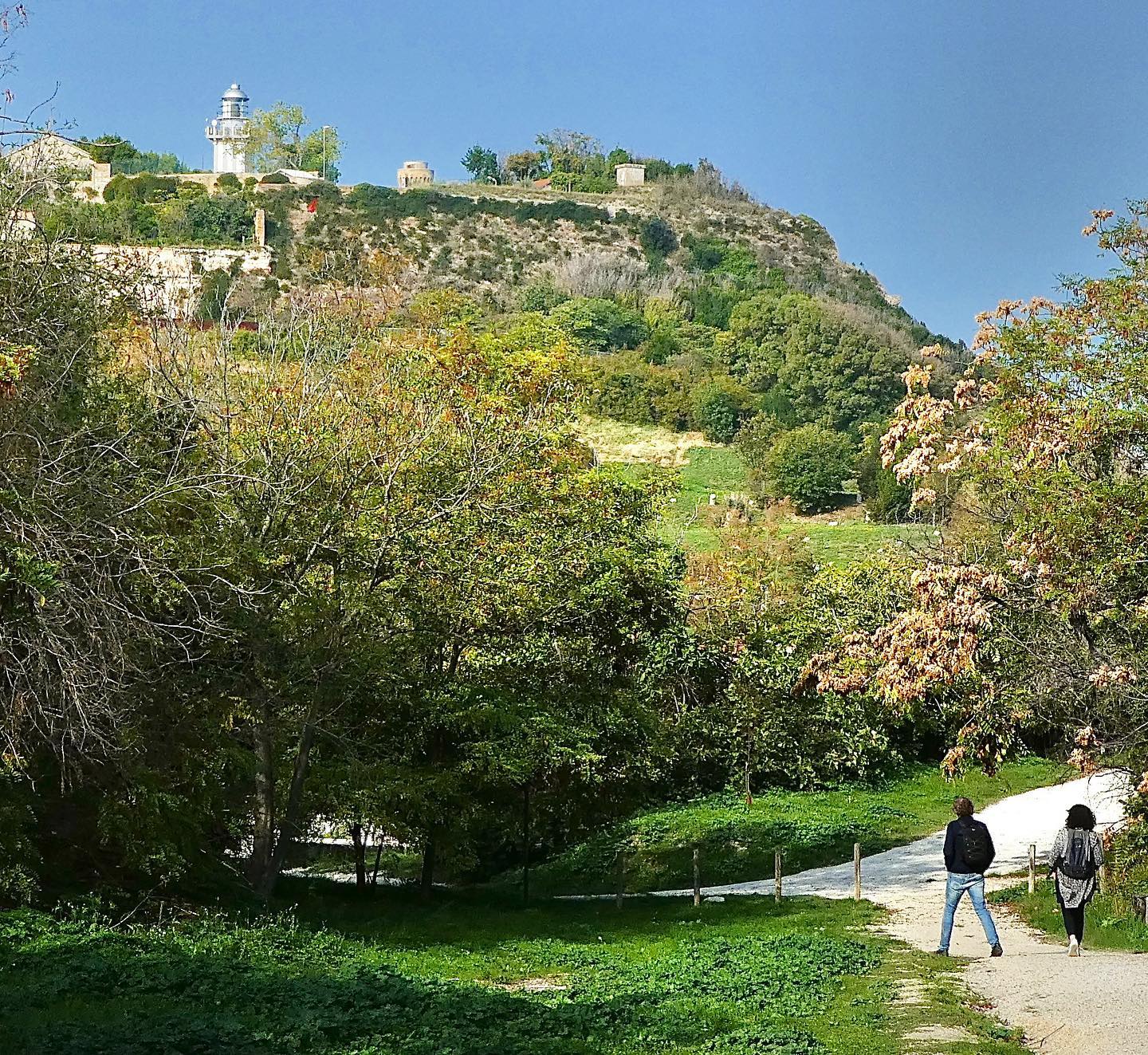 Perline & Chris - Beautiful walk in Parco del Cardeta with...