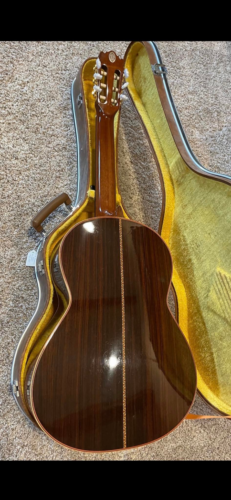 Received Alvarez Yairi gy-2e jumbo guitar