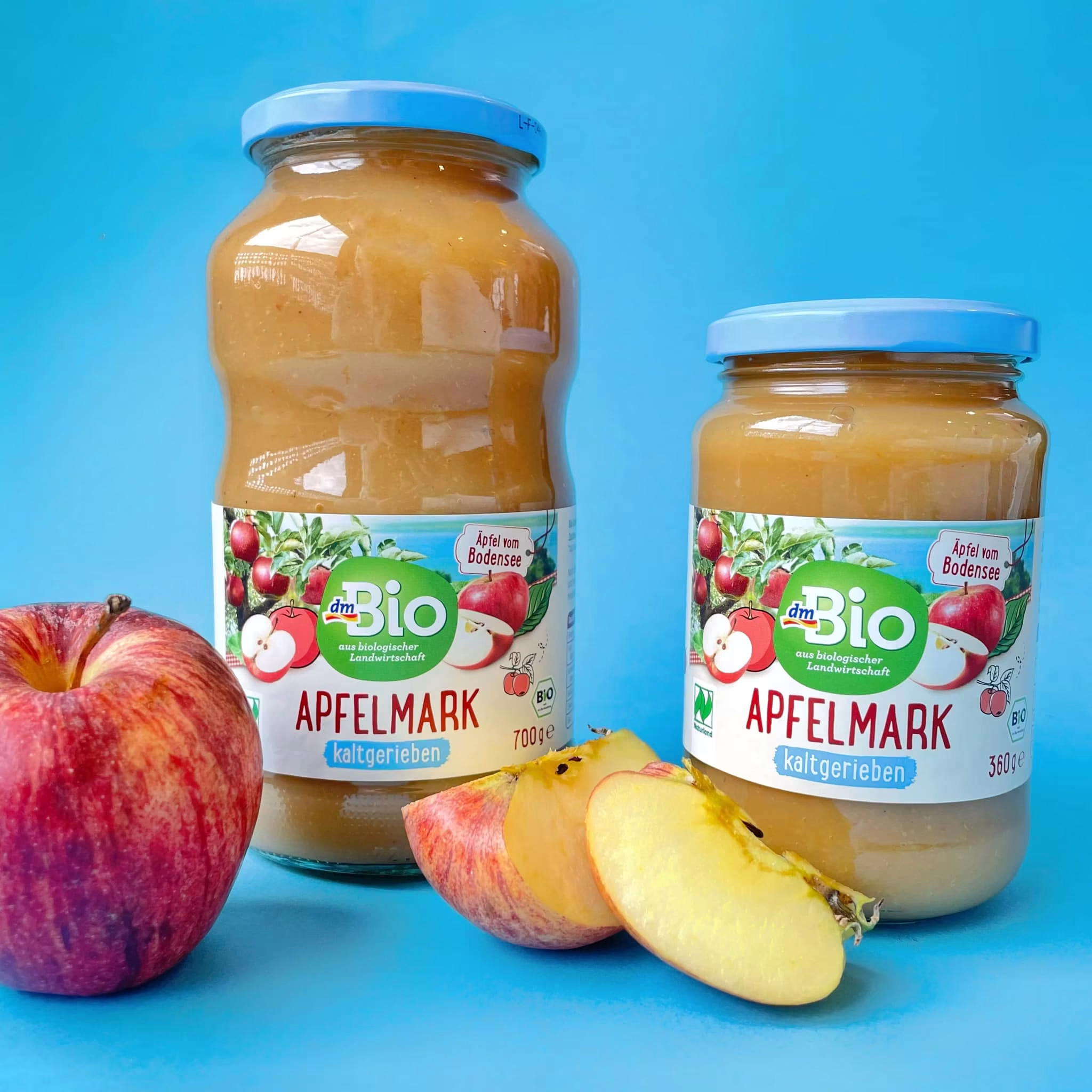 Wie sagt man doch so schön: ✨ An apple a day, keeps the doctor away ✨ Ob das auch für unser limitiertes dmBio Apfelmark gilt? Mit Sicherheit 😃 Die Äpfel, aus denen