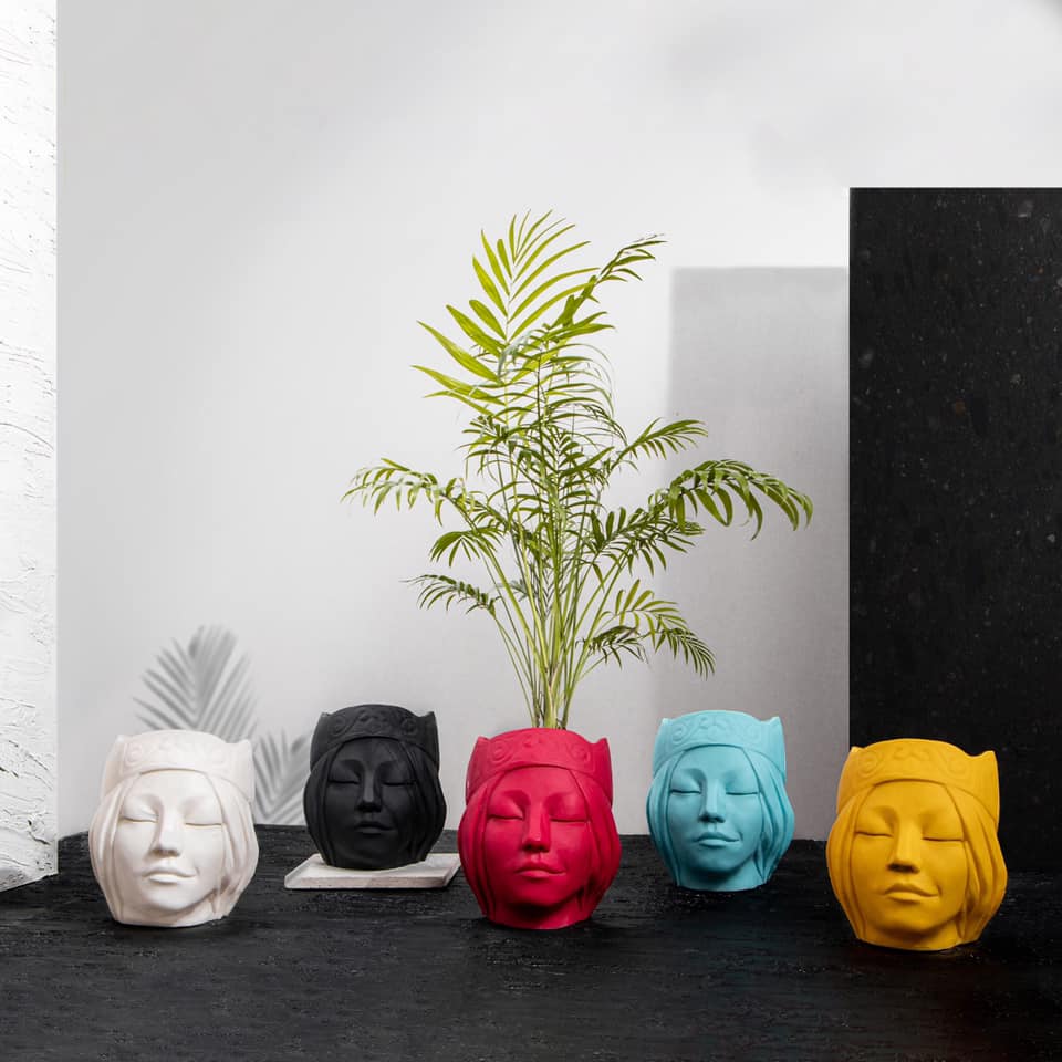 Terra-cotta studio