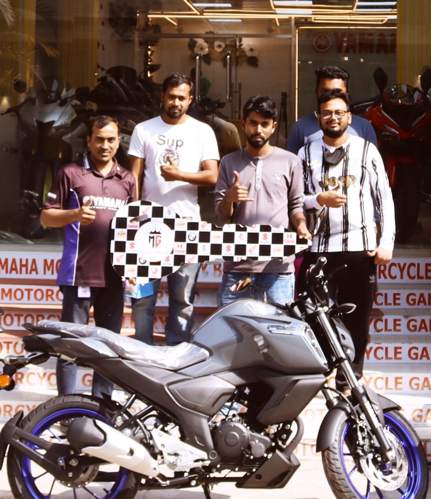 Bijoy Motors Kushtia BD - #আলহামদুলিল্লাহ বাইক ডেলিভারি সম্পন্ন....🥰🥰🥰 ...