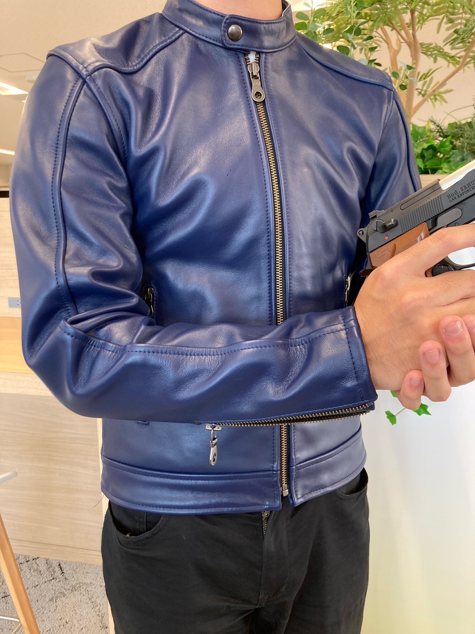 ◤ #バイオハザード：デスアイランド◢ レオンが劇中で着用したレザー 