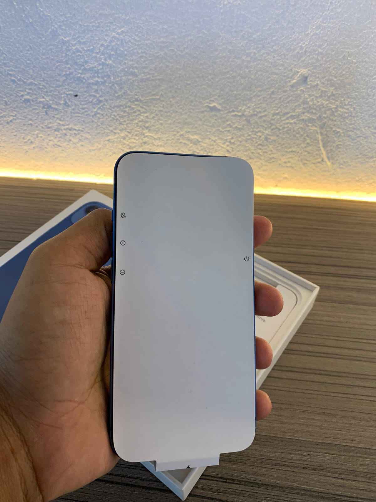 Disponible iPhone 13 Normal Azul 256GB Con Todos Sus Accesorios.🥬 ...