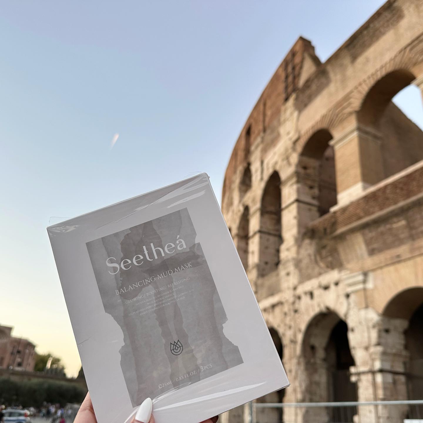 Seethea Beauty - [ Hello Rome ] Seethea 特派員人在義大利羅馬... | Facebook