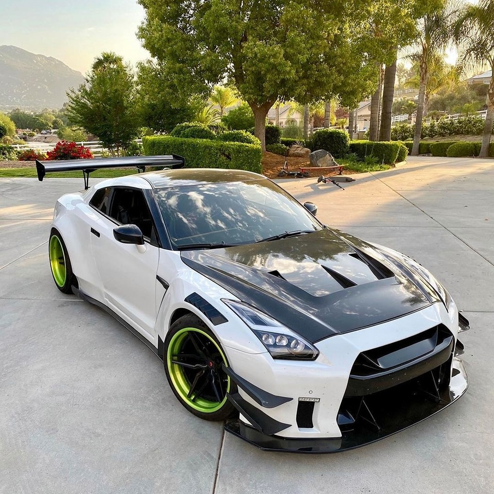 CAR - GTR R35 🖤 . . #nissan #gtr #r35 #gtrr35 #nismo #nissangtr #LBW # ...