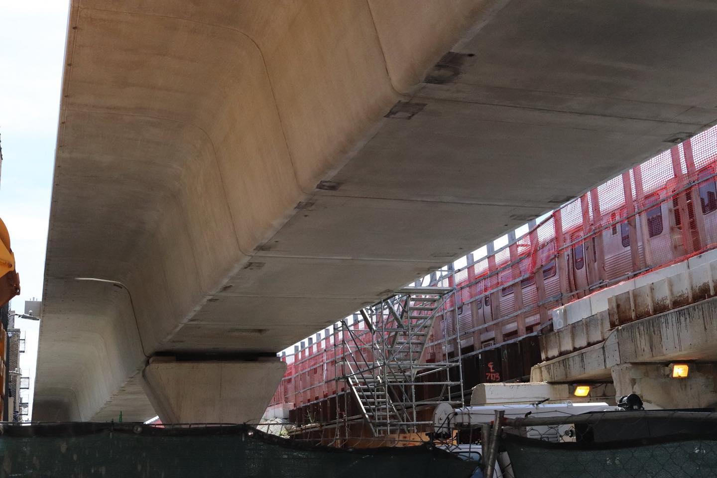 CTA RPM - 🛤️ A Red Line train passing by the new track... | Facebook