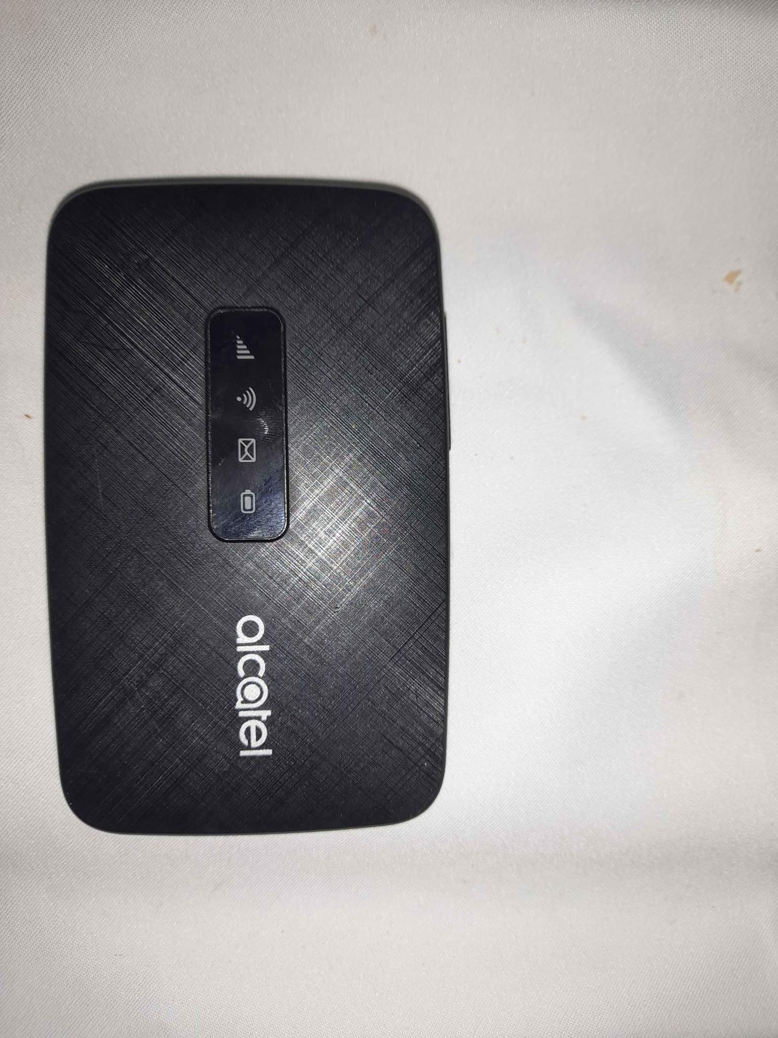 Things for Sale Suriname | Alcatel wifi box zgan | Facebook