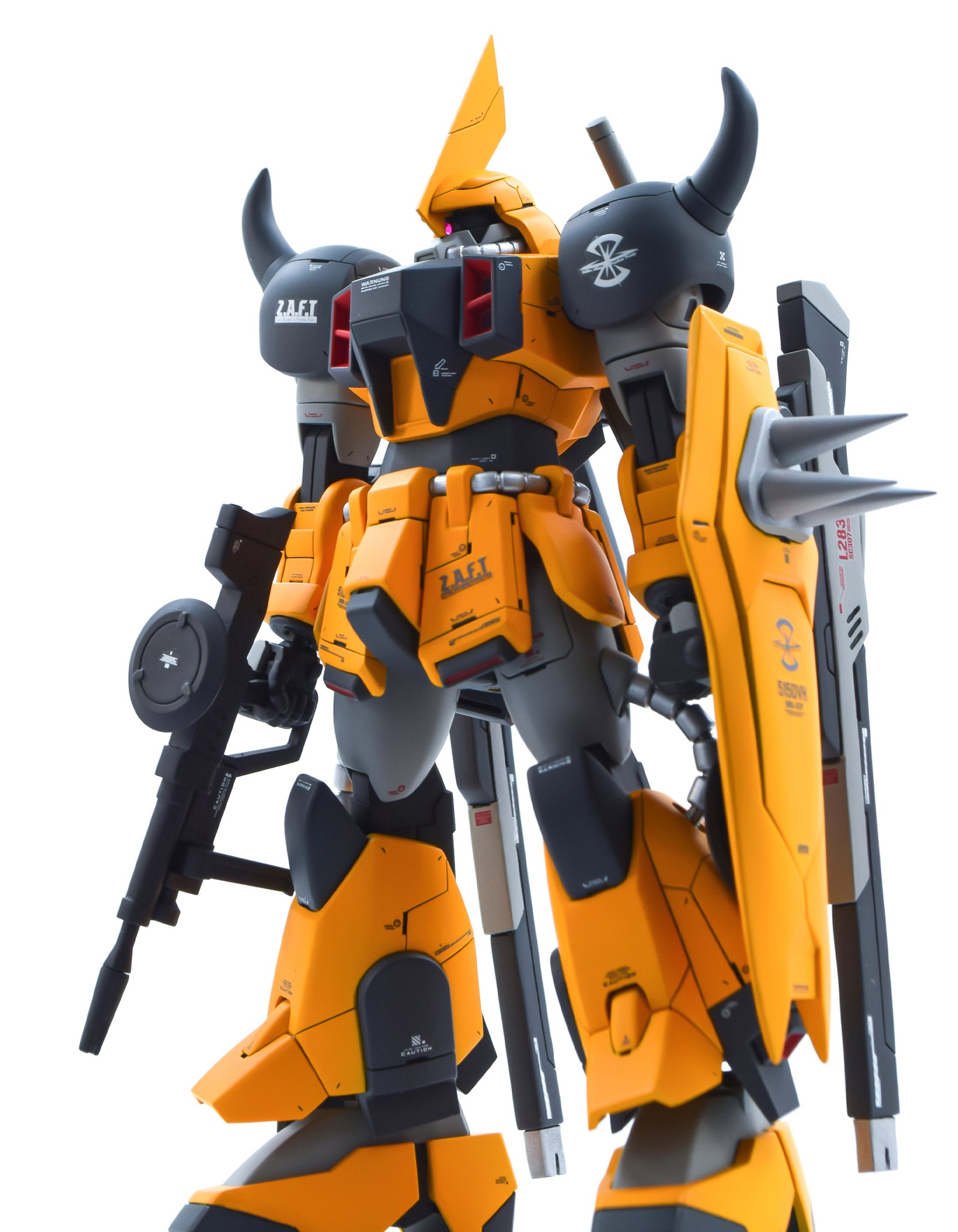 ZGMF-X999A ZAKU Mass Production Trial Type Credit to the owner