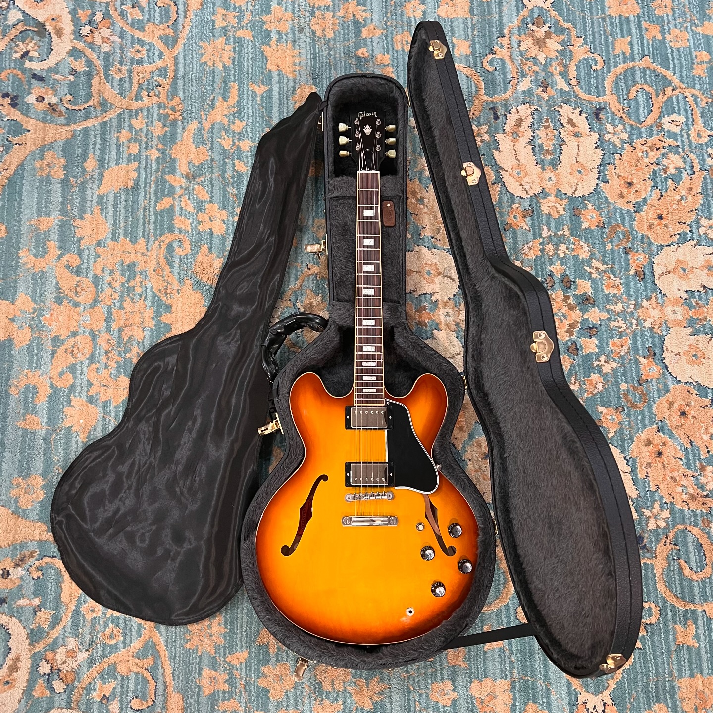Is a 2003 Gibson ES-335 Custom with 3 pickups rare?