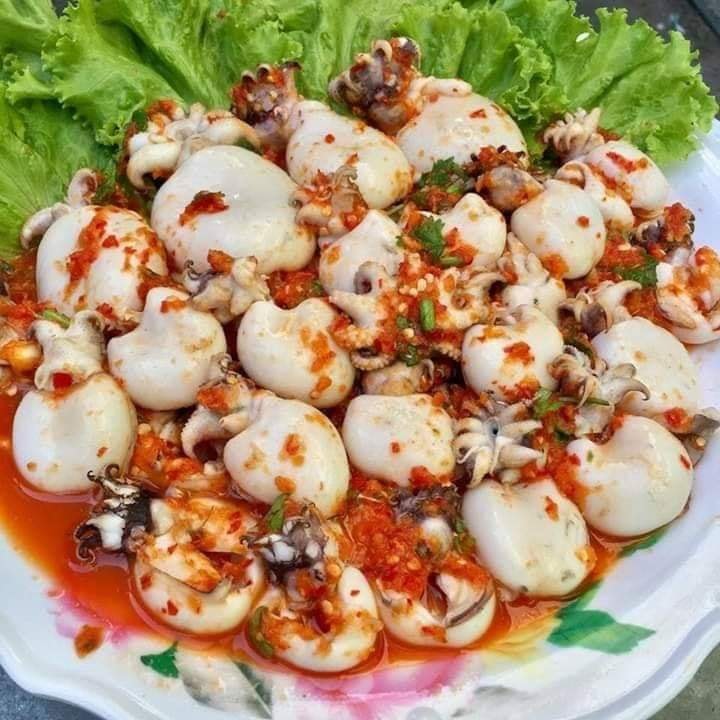 Kwan thai mukata บุฟเฟ่ต์หมูกะทะไทยชางวอน | Changwon