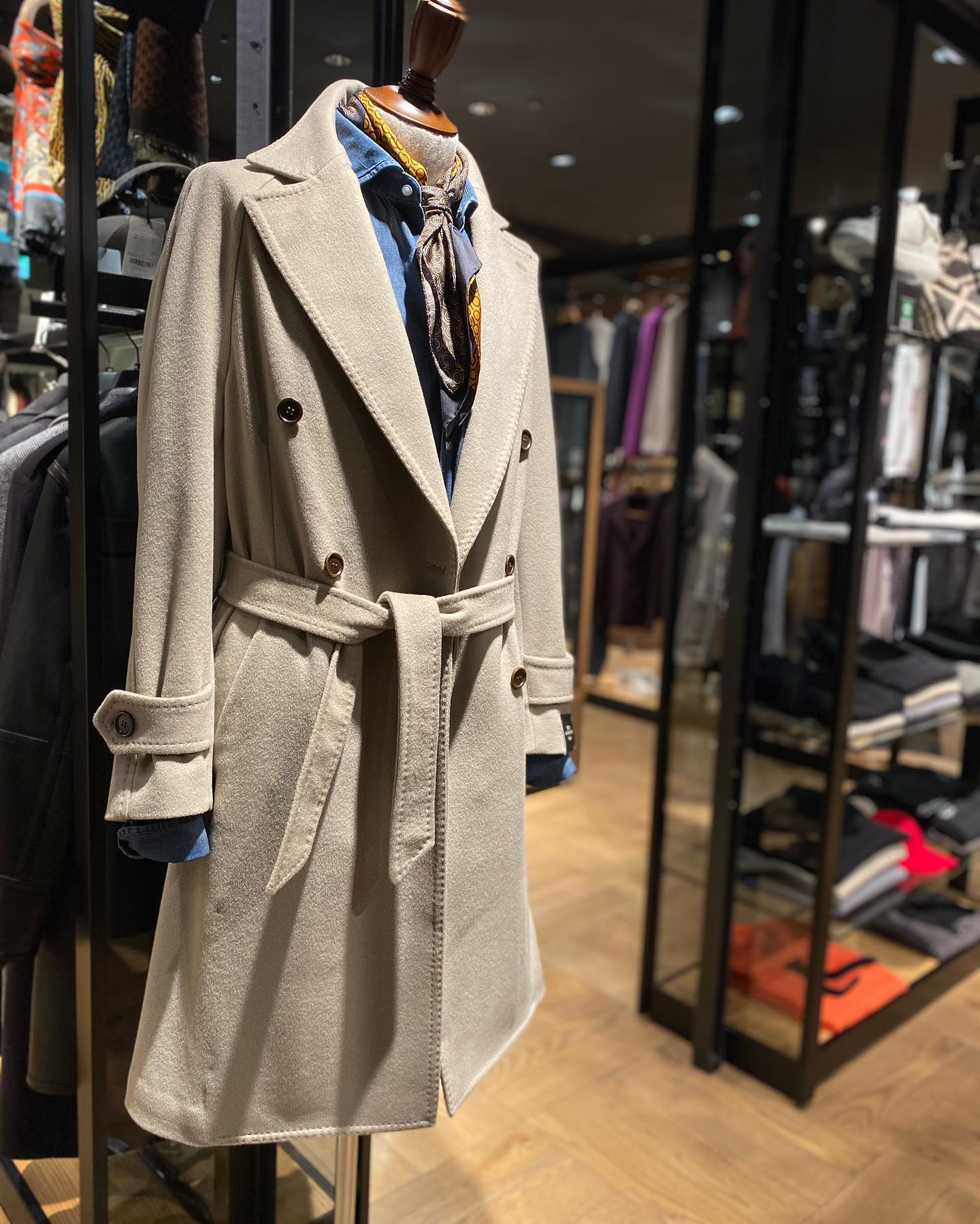 D/him - . D/him.渋谷店 . #titoallegretto #dhim