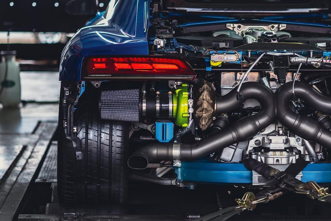 AMS Performance - 🔥🔥Incredible ALPHA 10 R8 built by AMS...