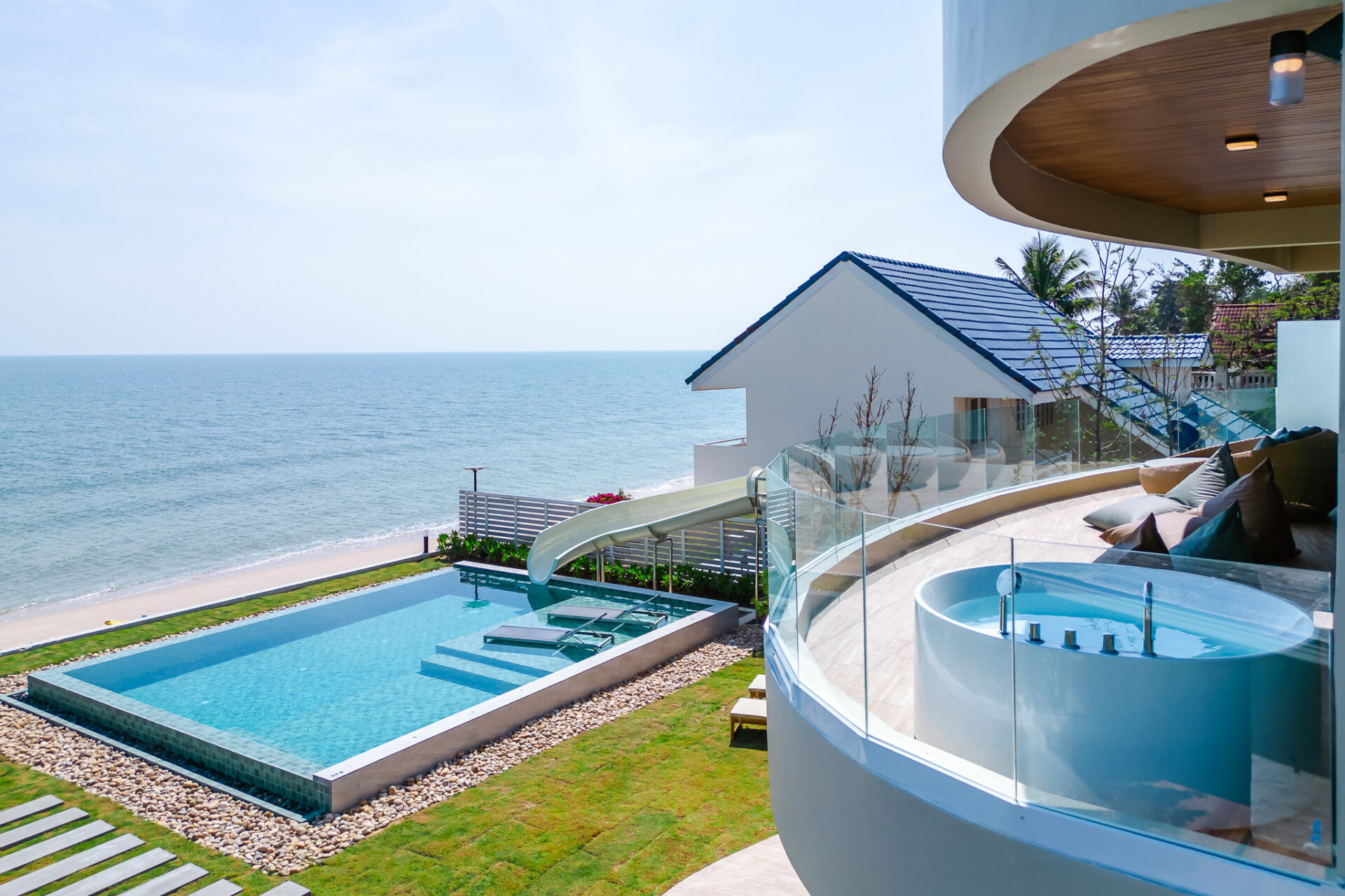 Guesthous coco poolvilla - บ้านพักโกโก พูลวิลล่า | Cha-am