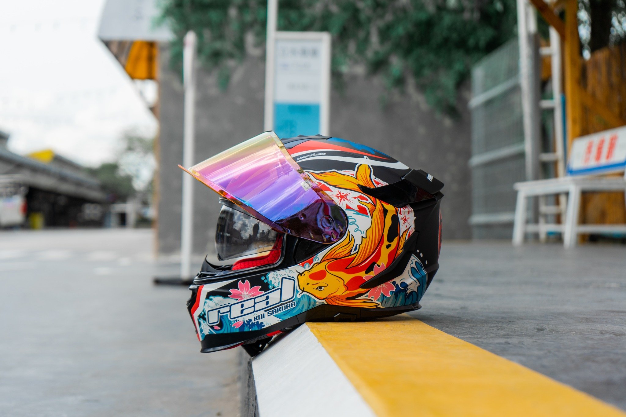 REAL HURRICANE ลาย ปลาคราฟ... - Capy Racing Shop หมวกกันน็อค