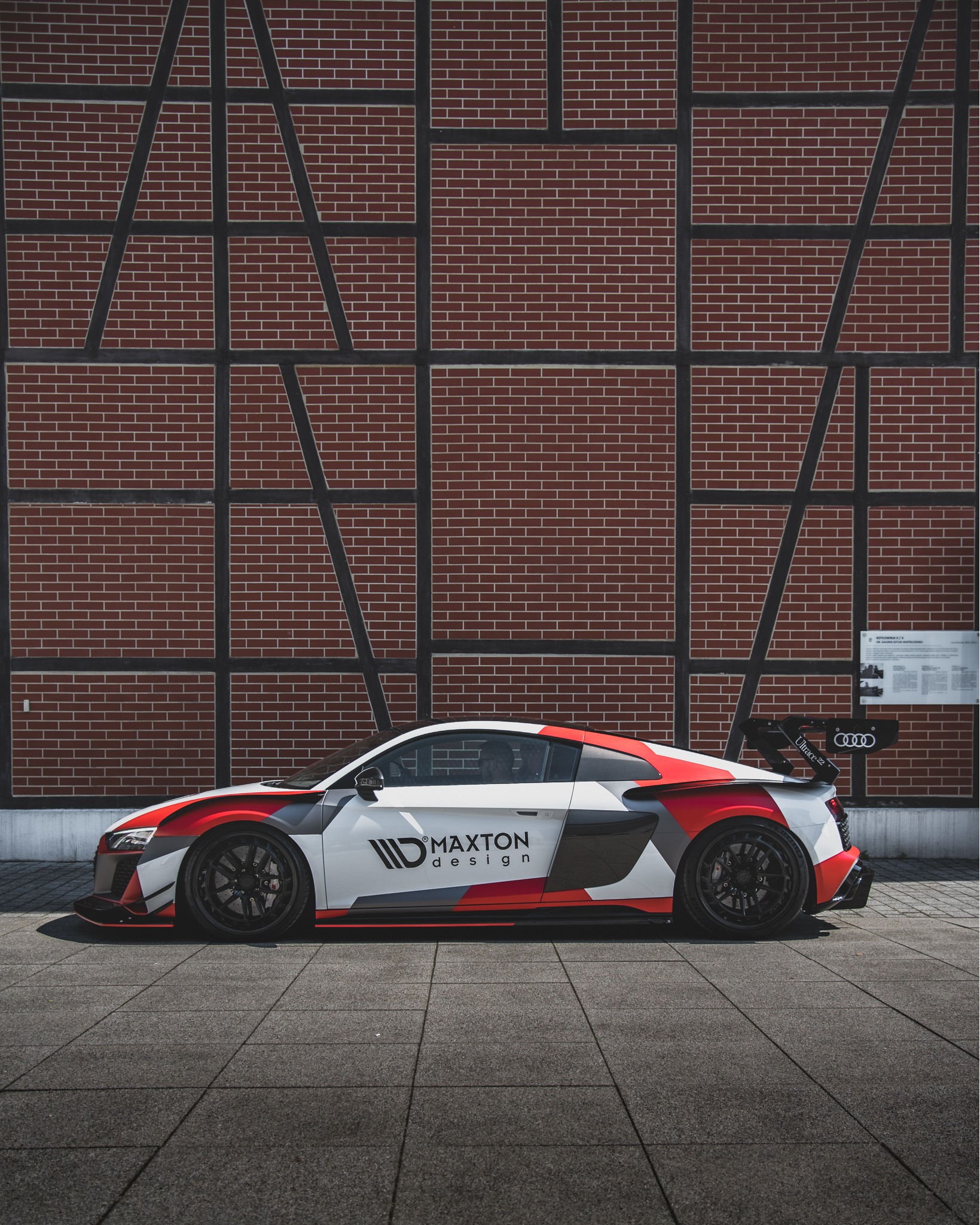 Maxton Design - A few photos of our Audi R8 from the Black...