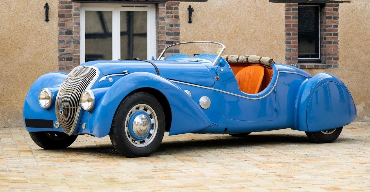 Roadster PEUGEOT 302 Darl'mat spécial de 1937 1991 cm3, 140 km/h