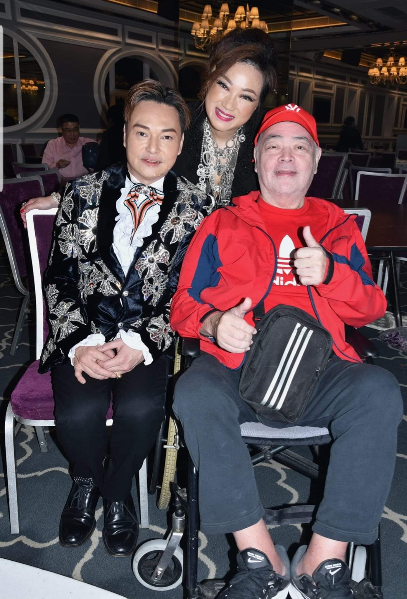 D100 Fans Club - 昔日的歌影視名星 Former Movie/Singer Star...
