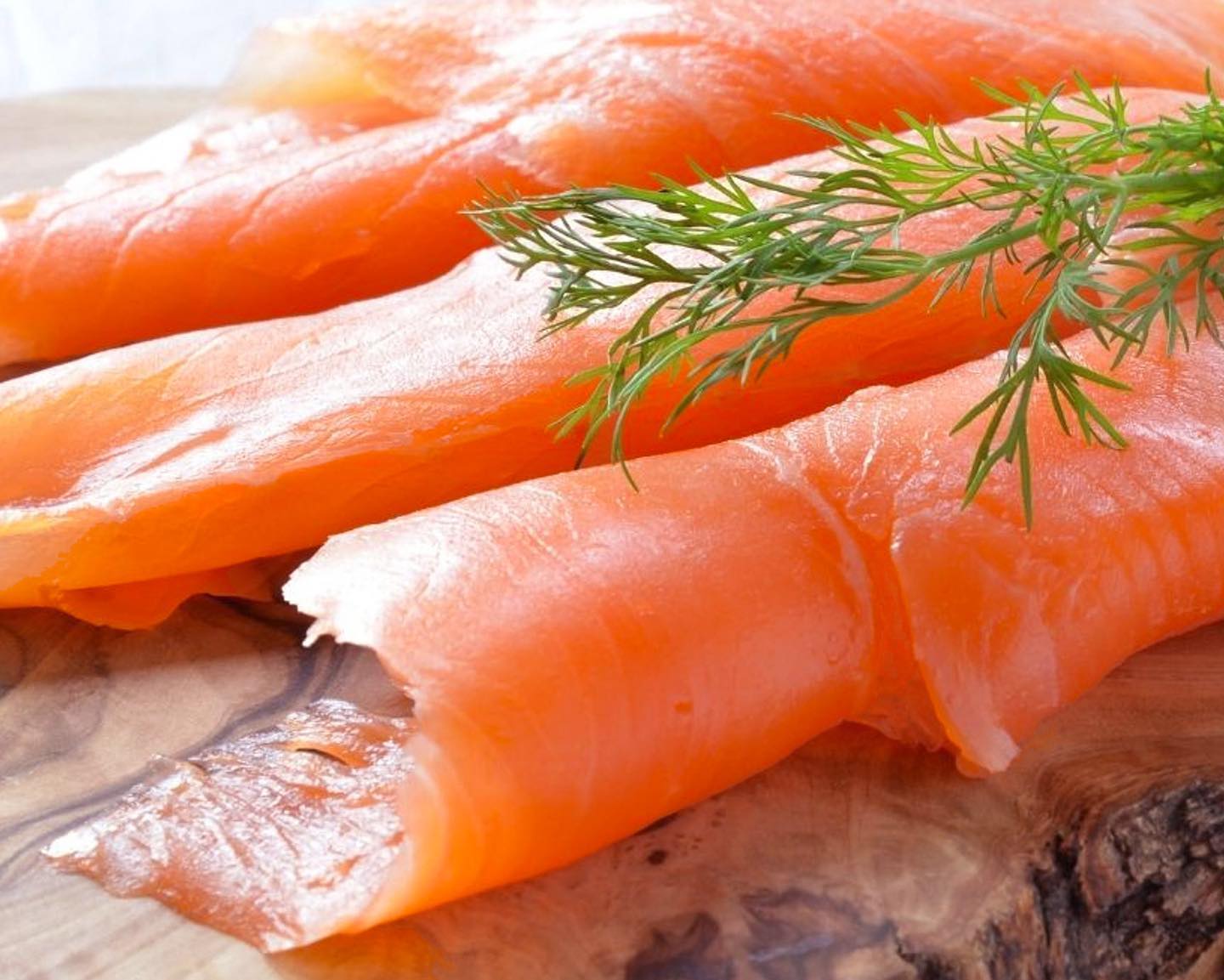 Oshen Salmon - Let's talk smoked salmon. 🐟 Smoking salmon...