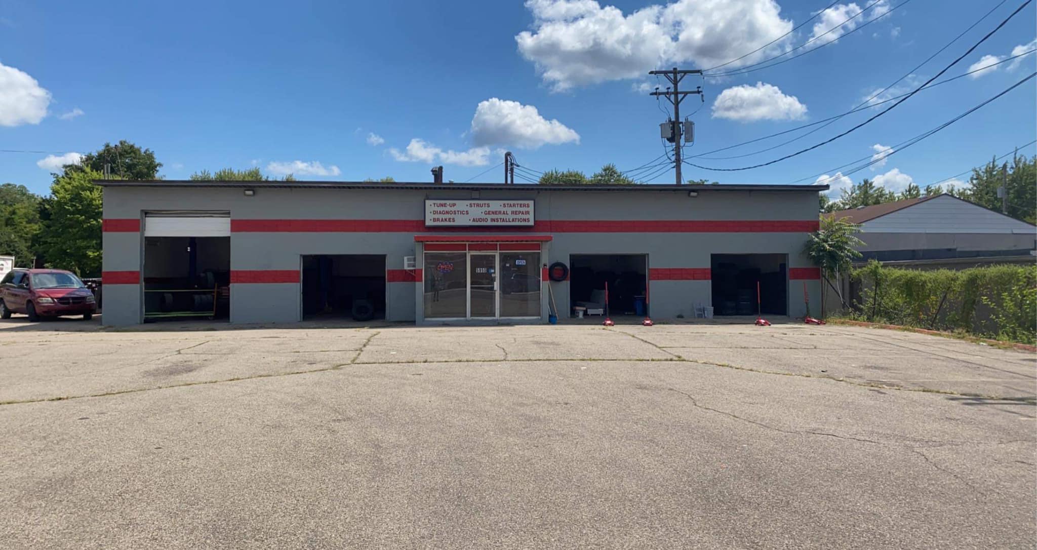 NORTH NO NAME × SOUTH ROAD No Name Tire Shop | Vandalia OH