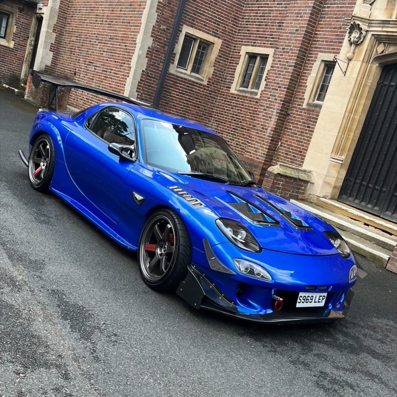The FD RX-7 is an iconic car for any... - FORM7 Performance | Facebook