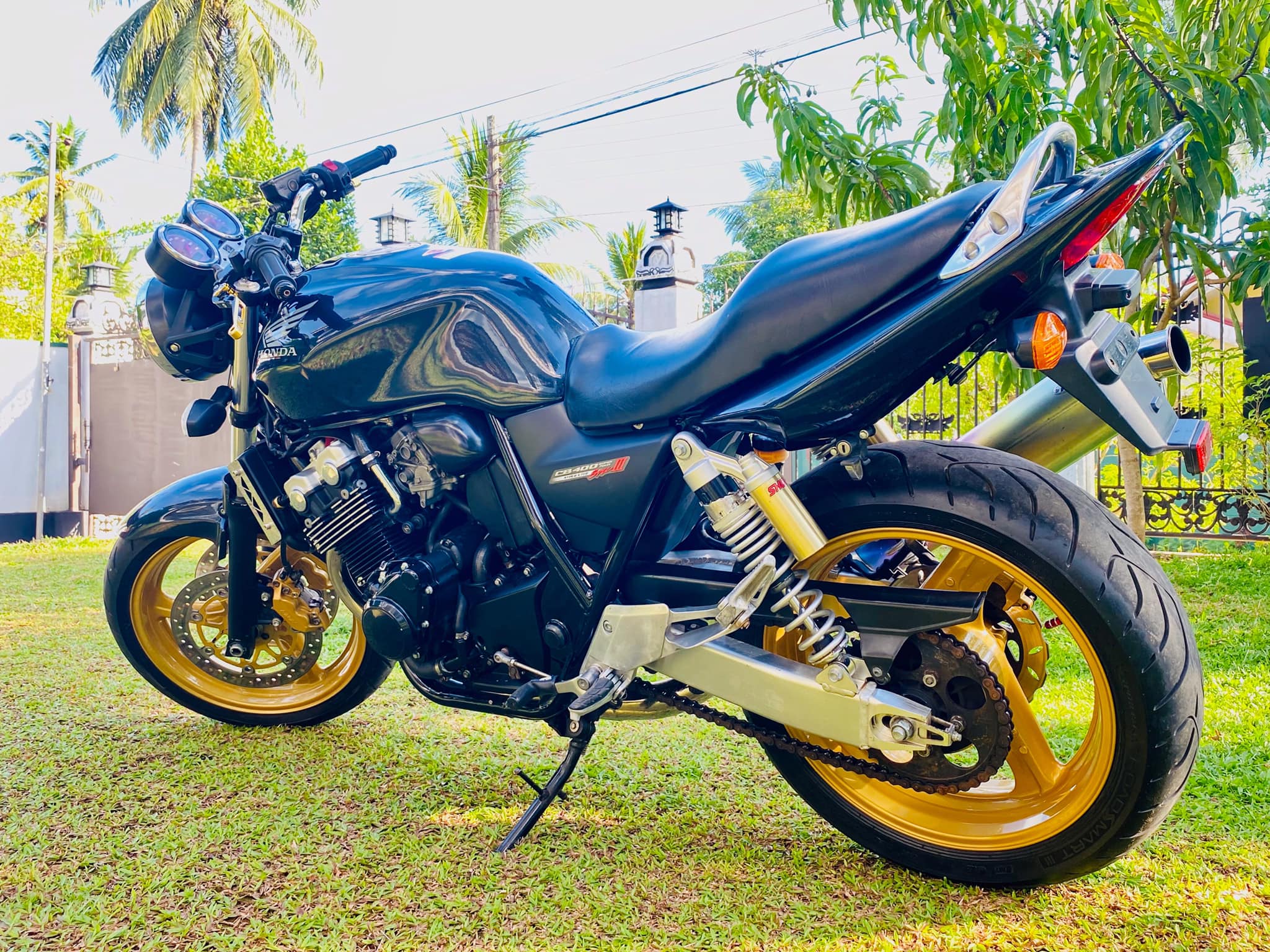 Are Honda CB400SF Spec 2 parts compatible with Spec 3?