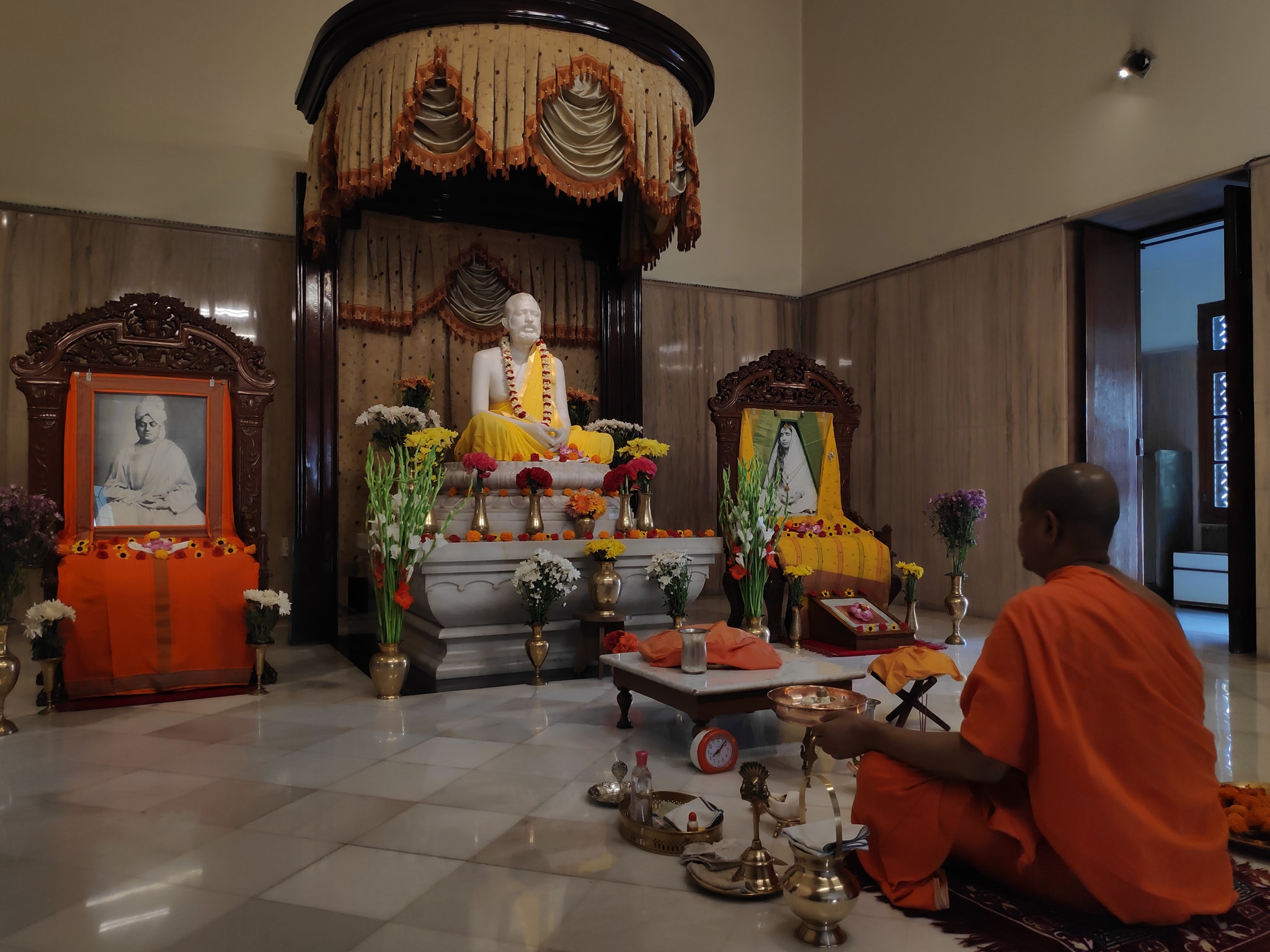 Ramakrishna Mission New Delhi - One can realize God if one feels ...