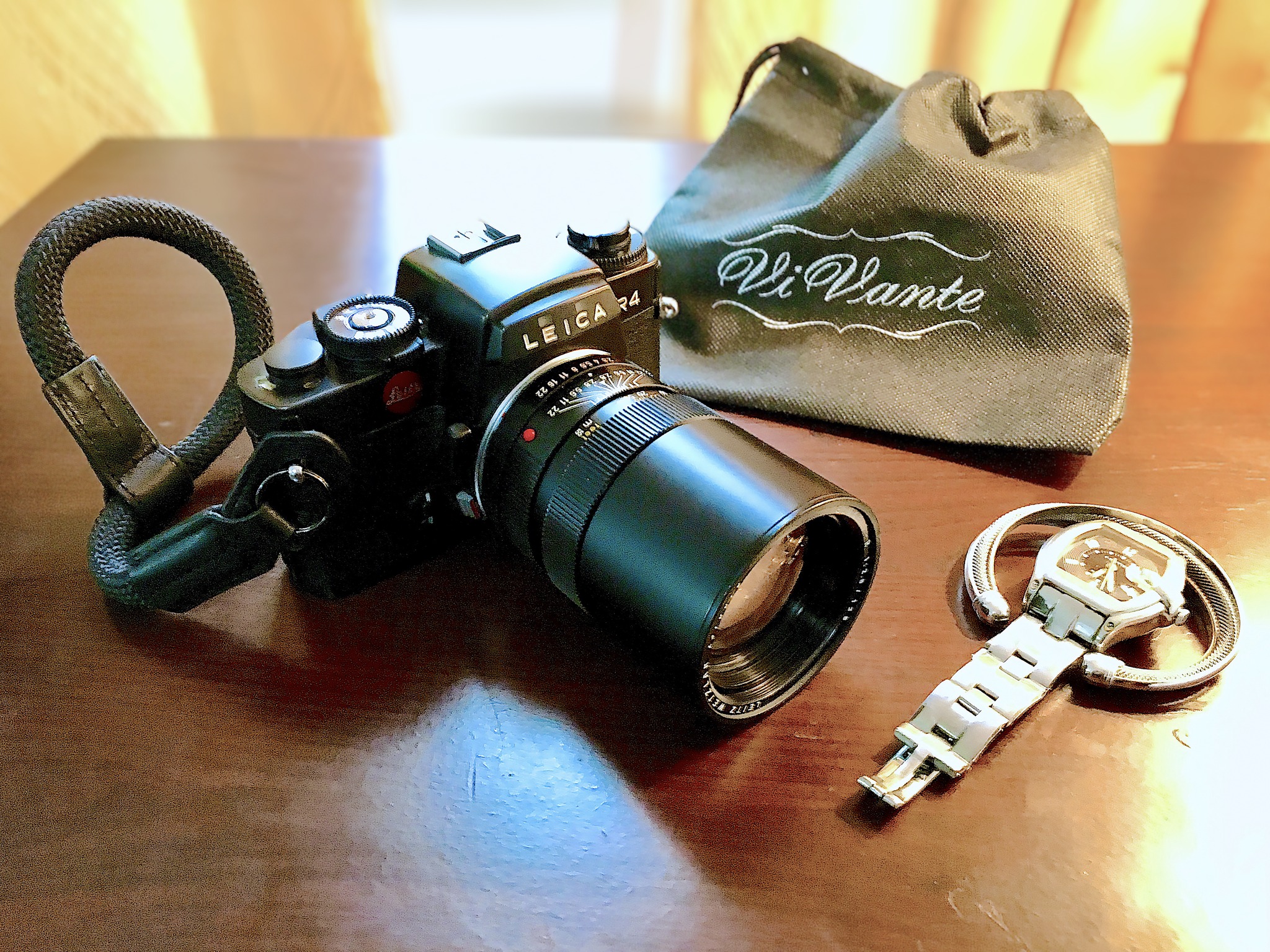 History of The Leica R4 film camera
