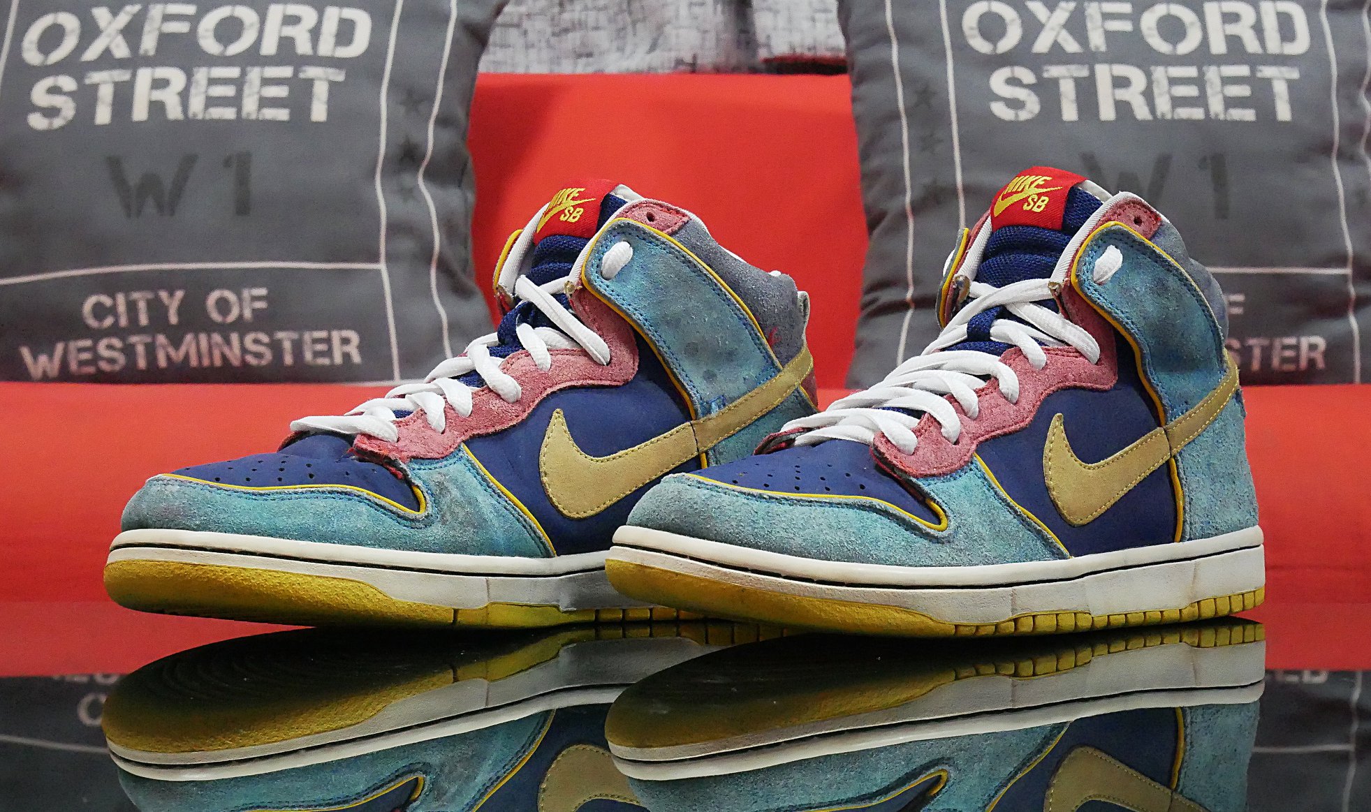 Nike SB Dunk High Pacman 305050-471 SIZE: US8/ UK7/ EUR41/ CM26 