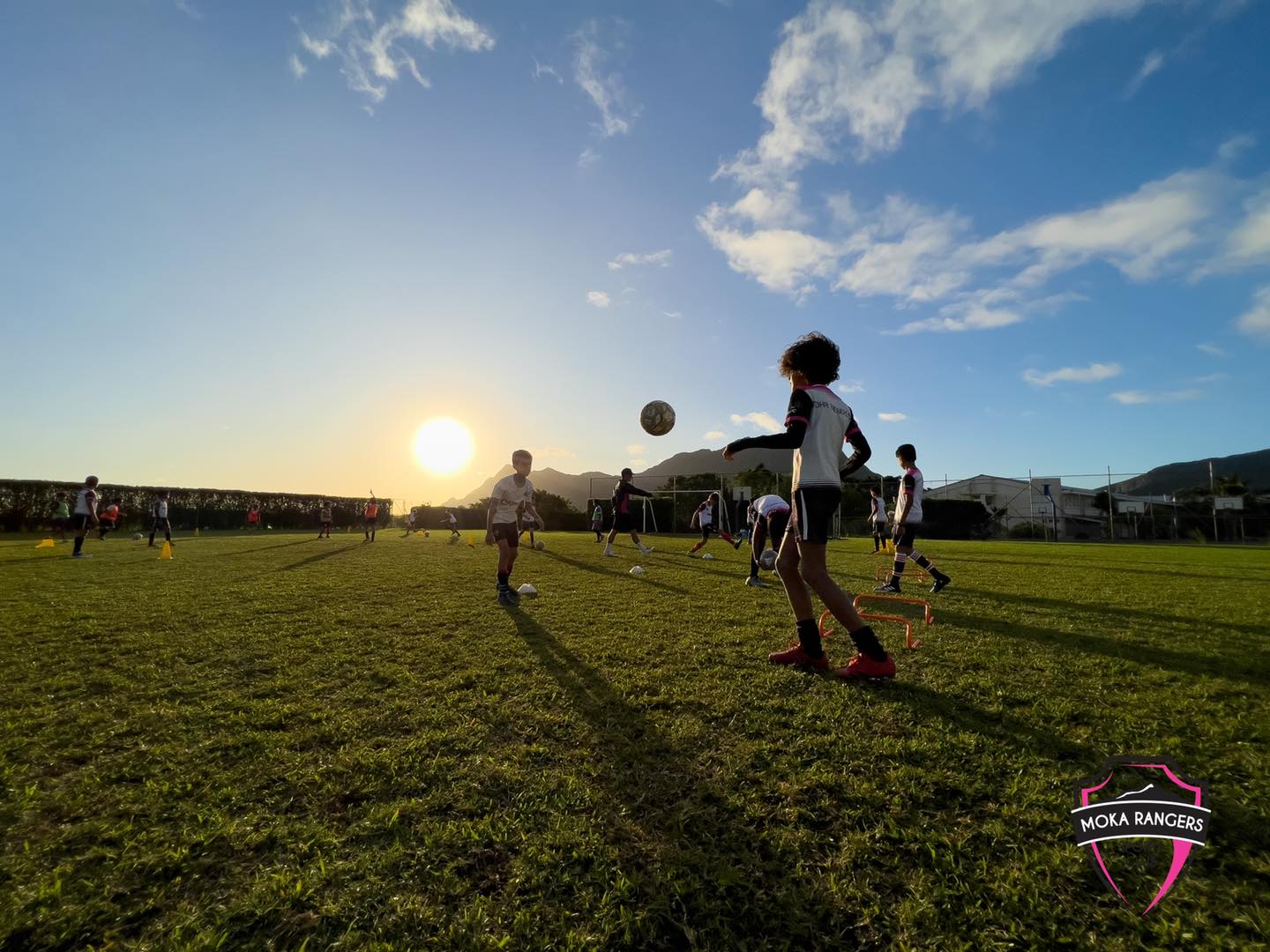 Moka Rangers Sports Club - Êtes-vous plus sport collectif ⛹️‍♀️⛹️ ou ...